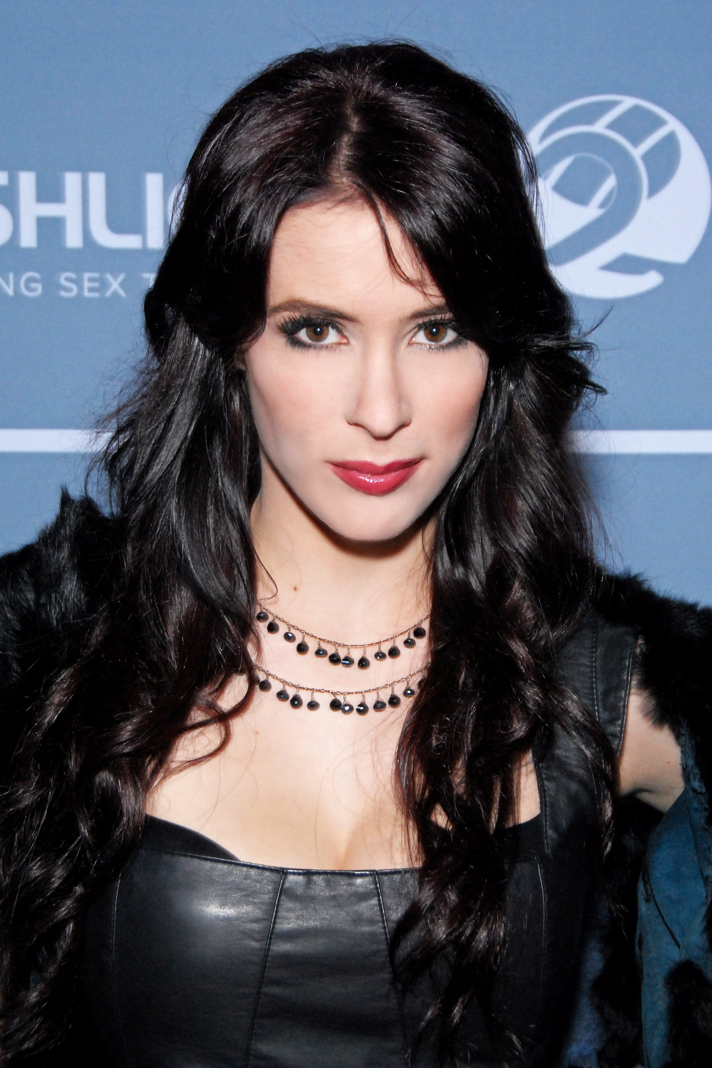 Aiden Ashley, Performer & actress