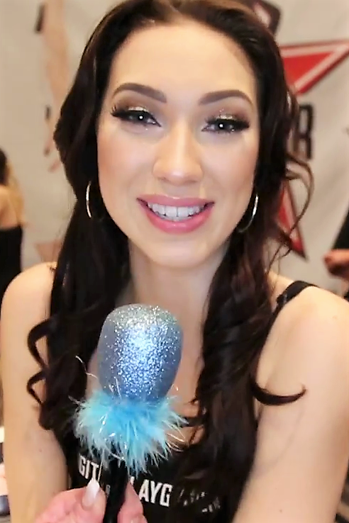 Aria Alexander, Performer & model