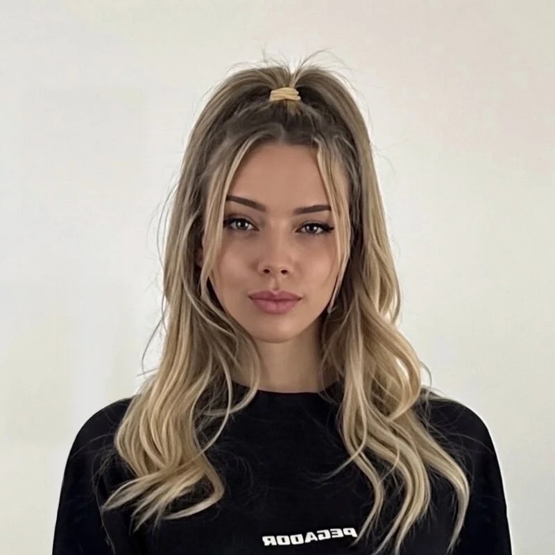 hopeheaven, profile portrait published on her own streaming profile