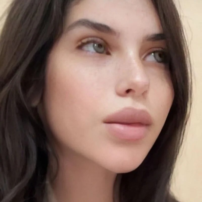 orla94, profile portrait published on her own streaming profile