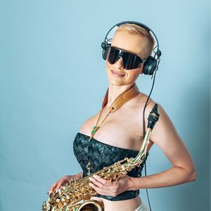 Anike Ekina photo